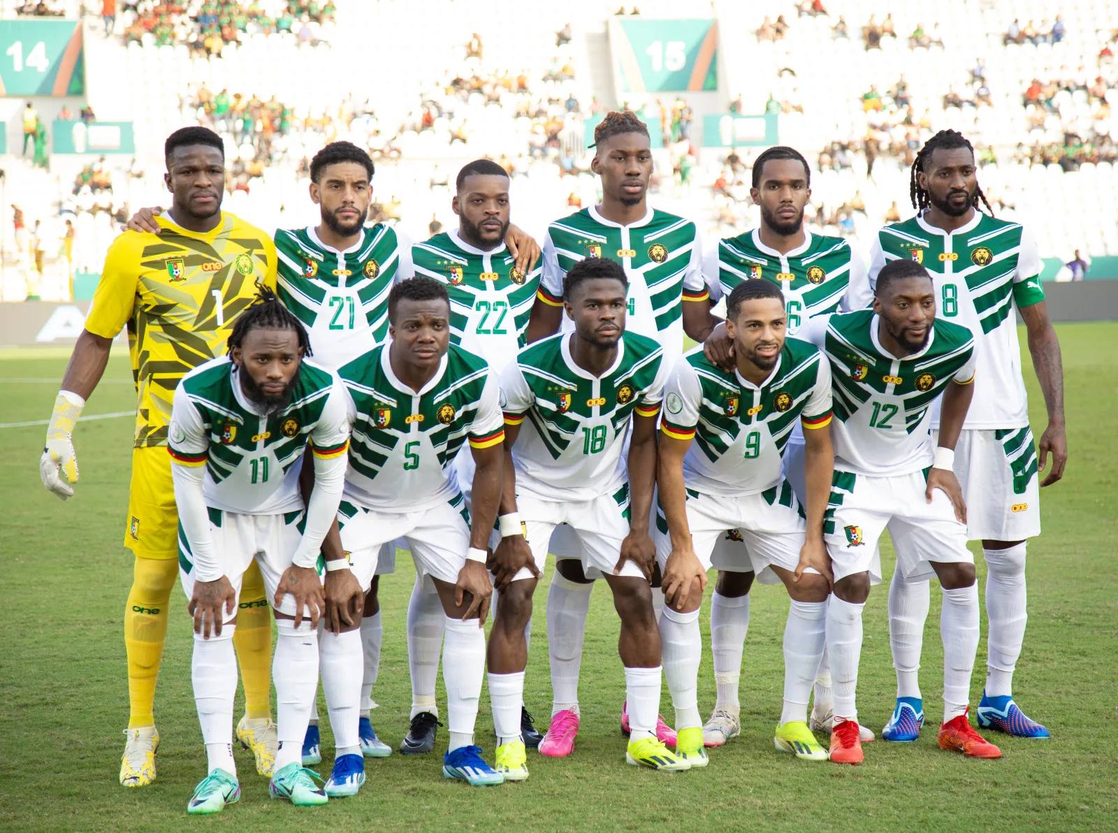 Formación inicial de Camerún antes de un partido internacional